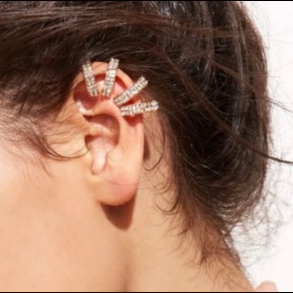 mam262 Jewelry - Gold Rhinestone Earring Cuff